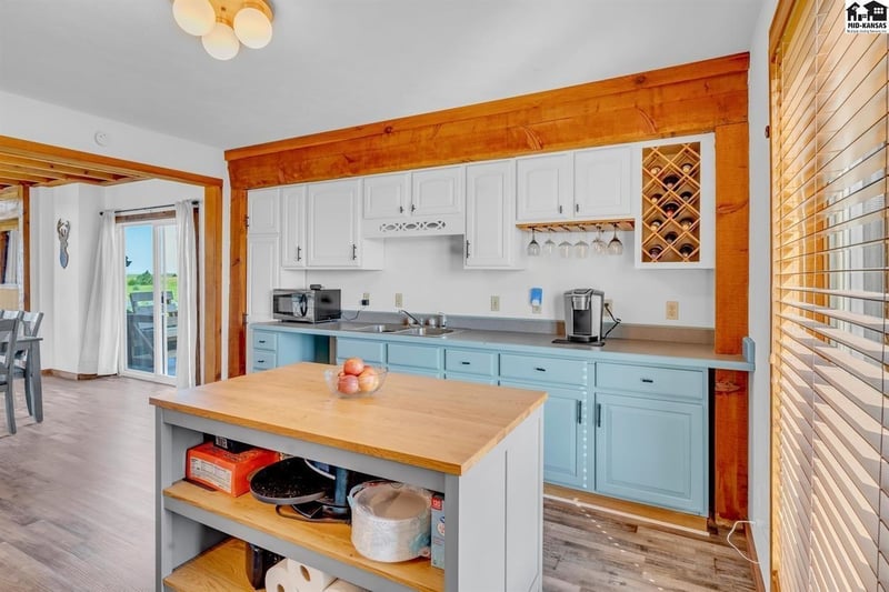118 Laura Ln, Brookville, KS 67425