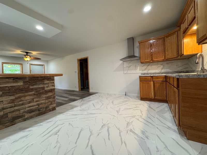 210 Quincy Ave, Arkansas City, KS 67005