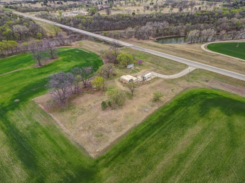 8504 Us Highway 166, Arkansas City, KS 67005