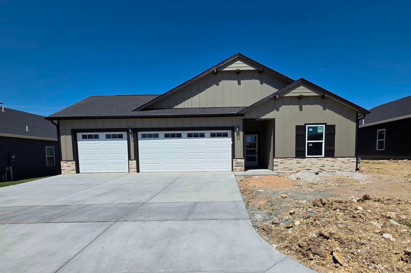 3022 E Highridge St, Park City, KS 67147