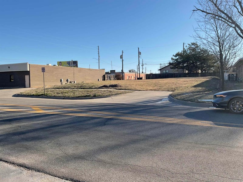 642 Sheridan St, Wichita, KS 67203
