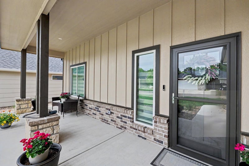 1716 N Forestview Ct, Wichita, KS 67235