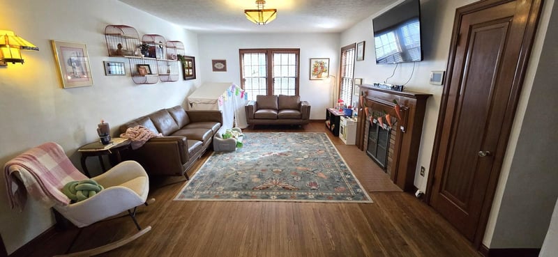 3432 Pine St, Wichita, KS 67208