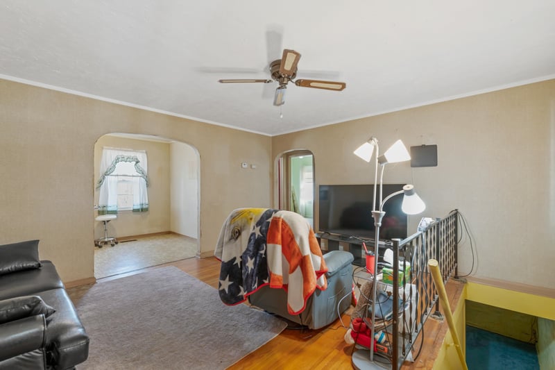 2430 S Washington Ave, Wichita, KS 67216