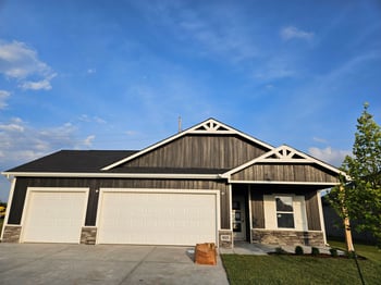 915 N Forestview St, Wichita, KS 67235