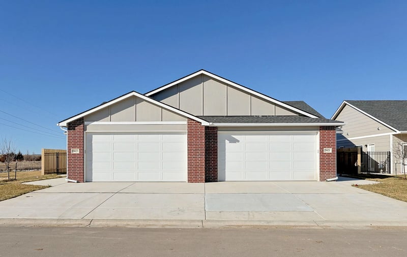 3821-3823 Bluelake Ct, Wichita, KS 67215