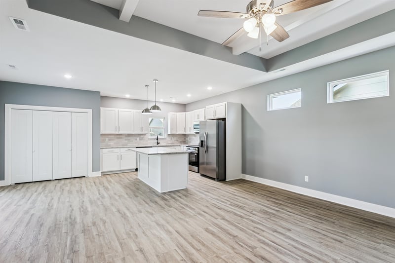 8974 Forbes Cir, Bel Aire, KS 67226