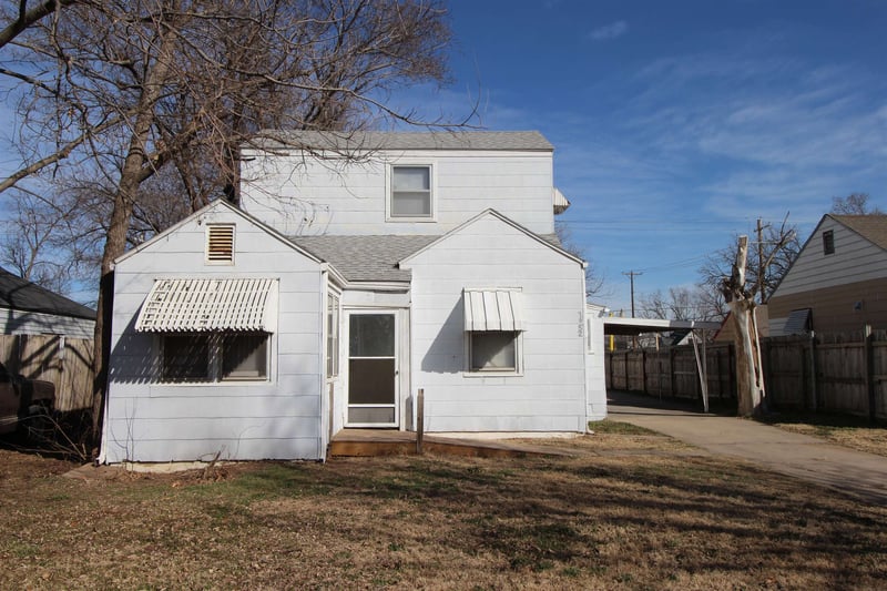 1652 Washington Ave, Wichita, KS 67211-4338