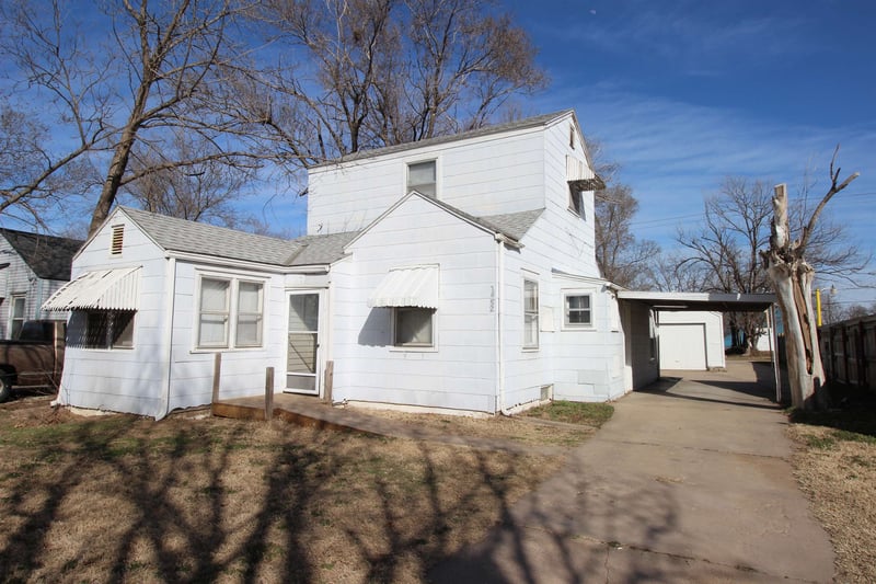 1652 Washington Ave, Wichita, KS 67211-4338