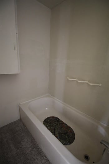 1652 S Washington Ave, Wichita, KS 67211-4338