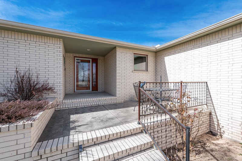8359 Victoria St, Haysville, KS 67060