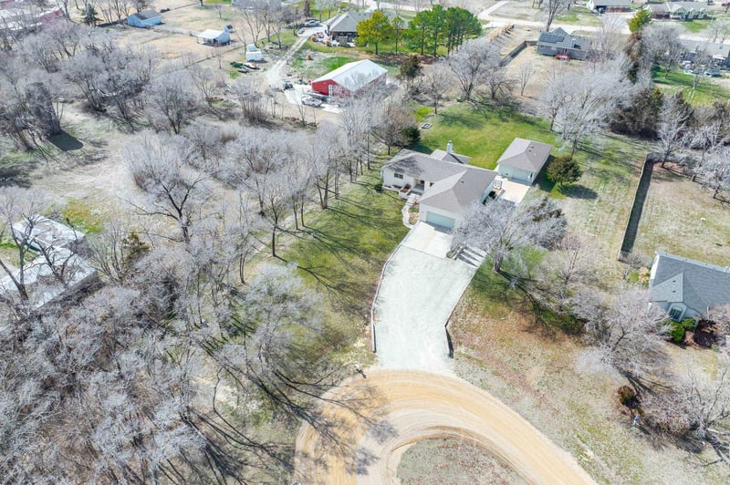 8359 Victoria St, Haysville, KS 67060