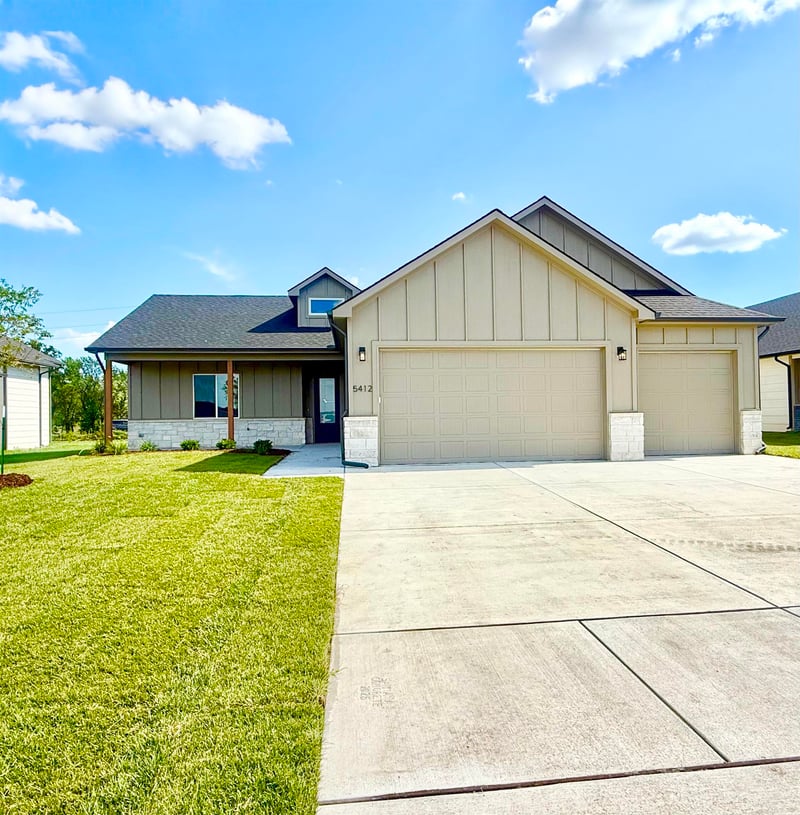 5412 Toben Ct, Bel Aire, KS 67226