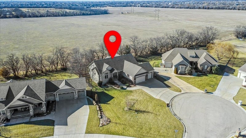 1401 Shadow Rock Dr, Andover, KS 67002