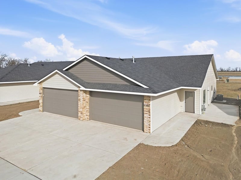 17130 Lawson Cir, Goddard, KS 67052