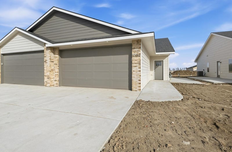 17132 Lawson Cir, Goddard, KS 67052