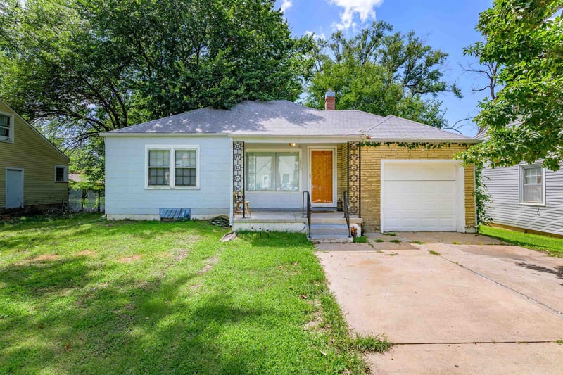 2023 Terrace Dr, Wichita, KS 67218-5043