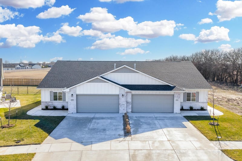 813 N Rainbow Lake St Unit 100, Wichita, KS 67235