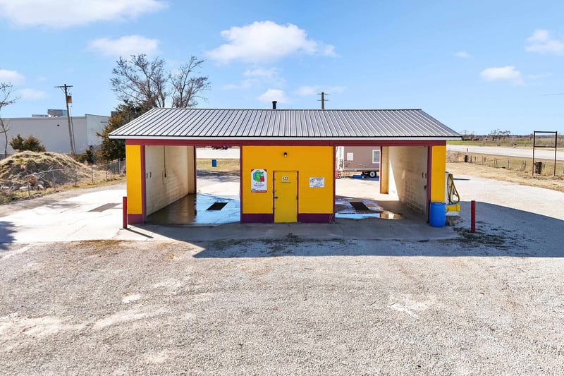 423 Colorado Ave, Burrton, KS 67020