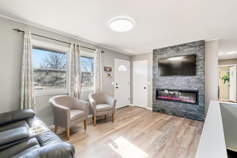 523 Circle Ct, Burrton, KS 67020