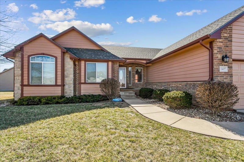 2407 N Flutter Ln, Wichita, KS 67228
