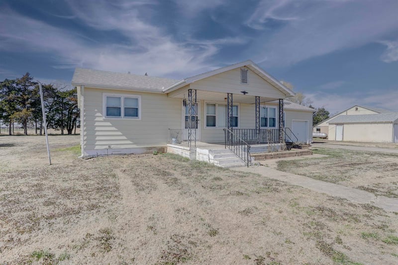 4392 302nd Rd, Arkansas City, KS 67005