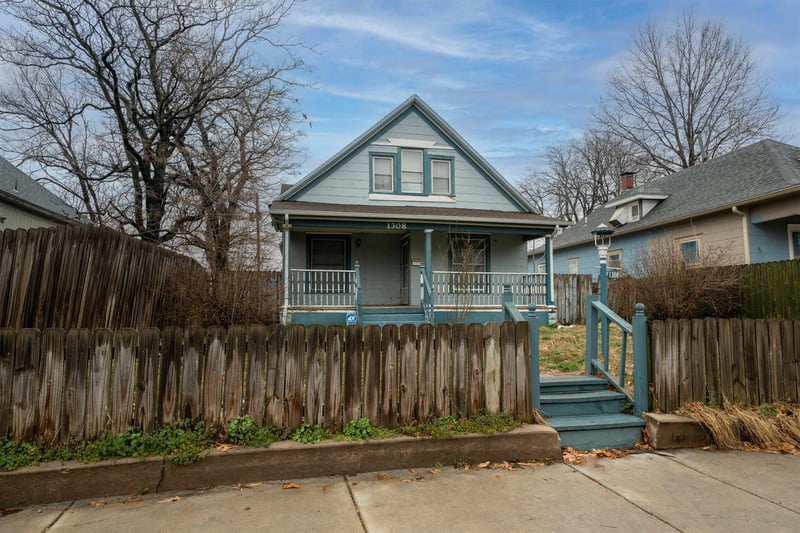 1308 Market St, Wichita, KS 67211