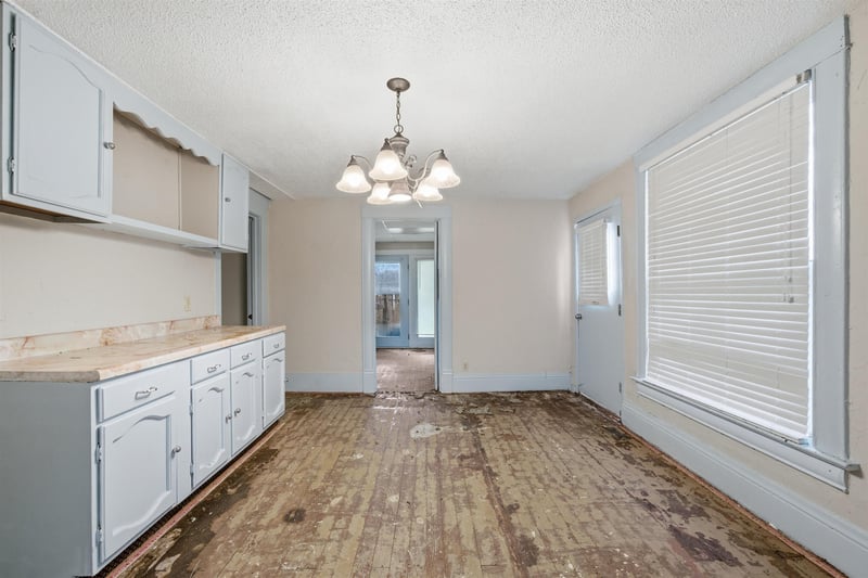 1308 Market St, Wichita, KS 67211
