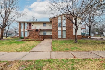 1646 S Fern St #1658 S Fern Ave, Wichita, KS 67213