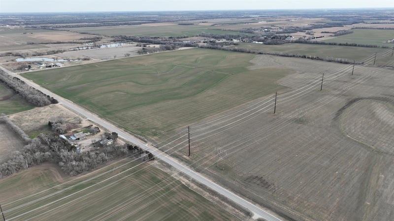 28719 Harry St, Garden Plain, KS 67050