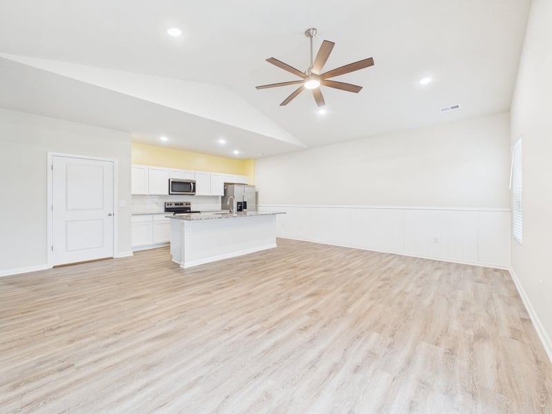 232 W Cherry Oaks St, Cheney, KS 67025