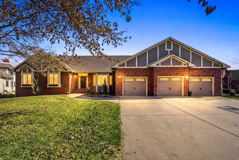 7711 W Central Park St, Wichita, KS 67205