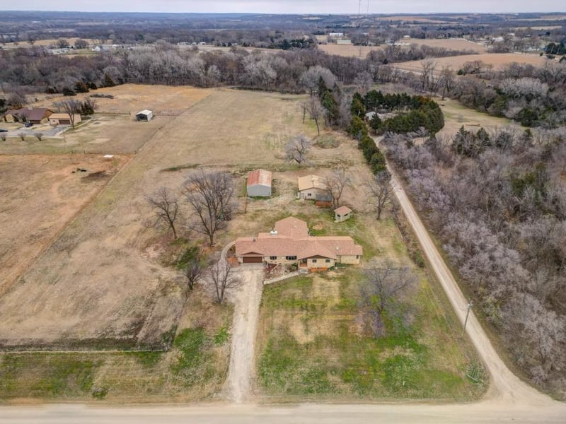 31778 53rd Rd, Arkansas City, KS 67005