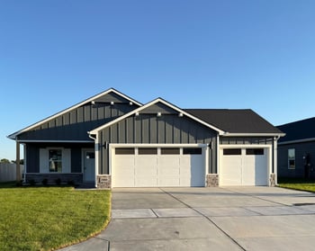 2880 S Maize Ct, Wichita, KS 67215