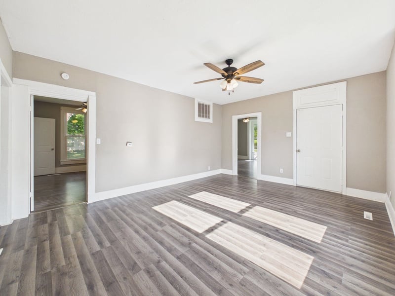 722 Harvey Ave, Wellington, KS 67152