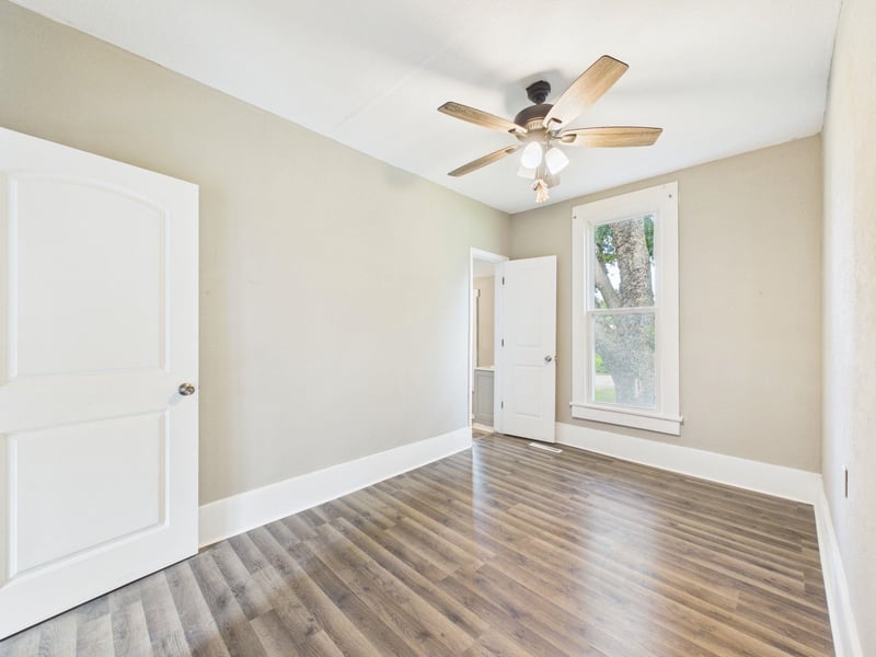 722 Harvey Ave, Wellington, KS 67152