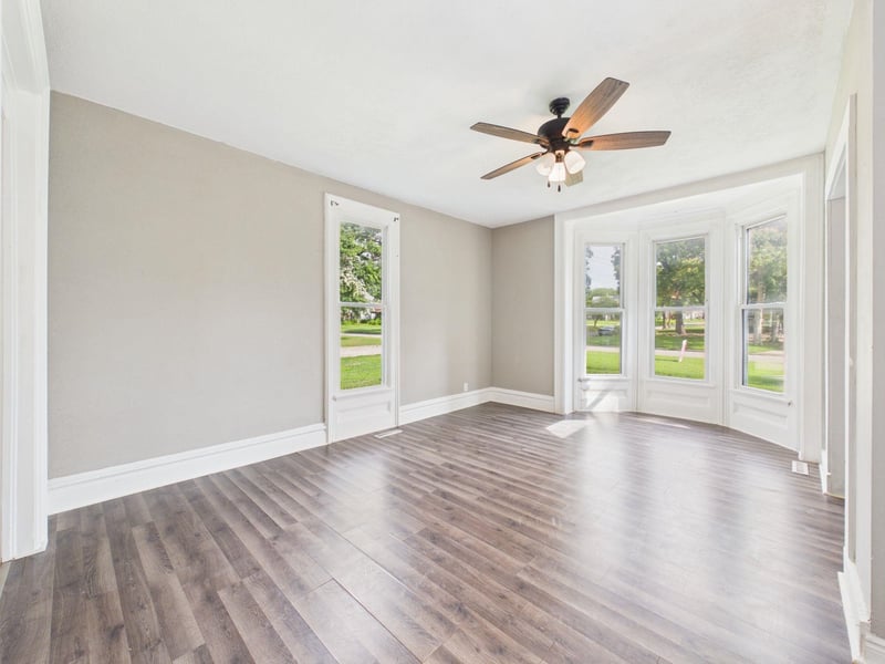 722 Harvey Ave, Wellington, KS 67152