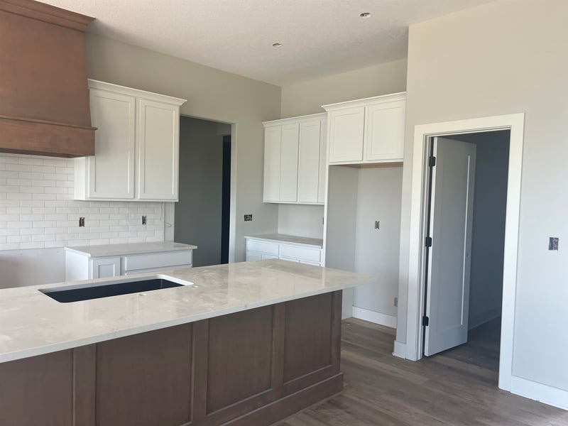 4989 Emerald Ct, Maize, KS 67101