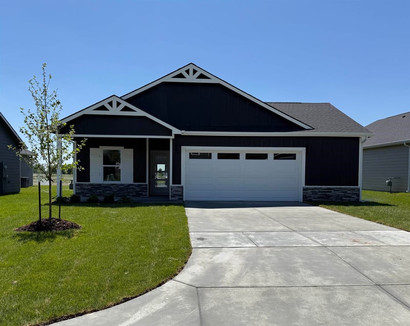2884 S Maize Ct, Wichita, KS 67215