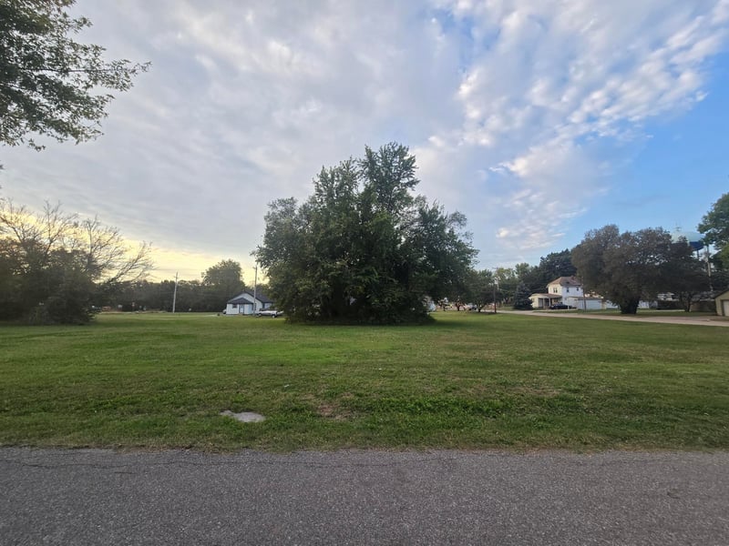 Lot 5 Ames , Winfield, KS 67156