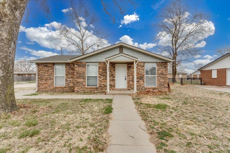 1502 Del Mar, Wichita, KS 67216