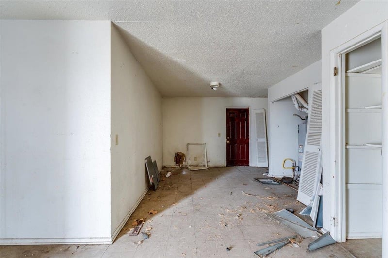 1614 E Del Mar St, Wichita, KS 67216