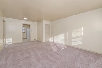 6124 E Harry St #6126 E Harry St, Wichita, KS 67218