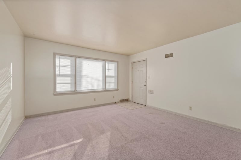 6124 Harry St, Wichita, KS 67218