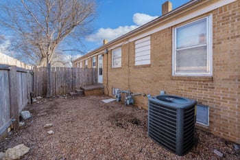 6124 E Harry St #6126 E Harry St, Wichita, KS 67218