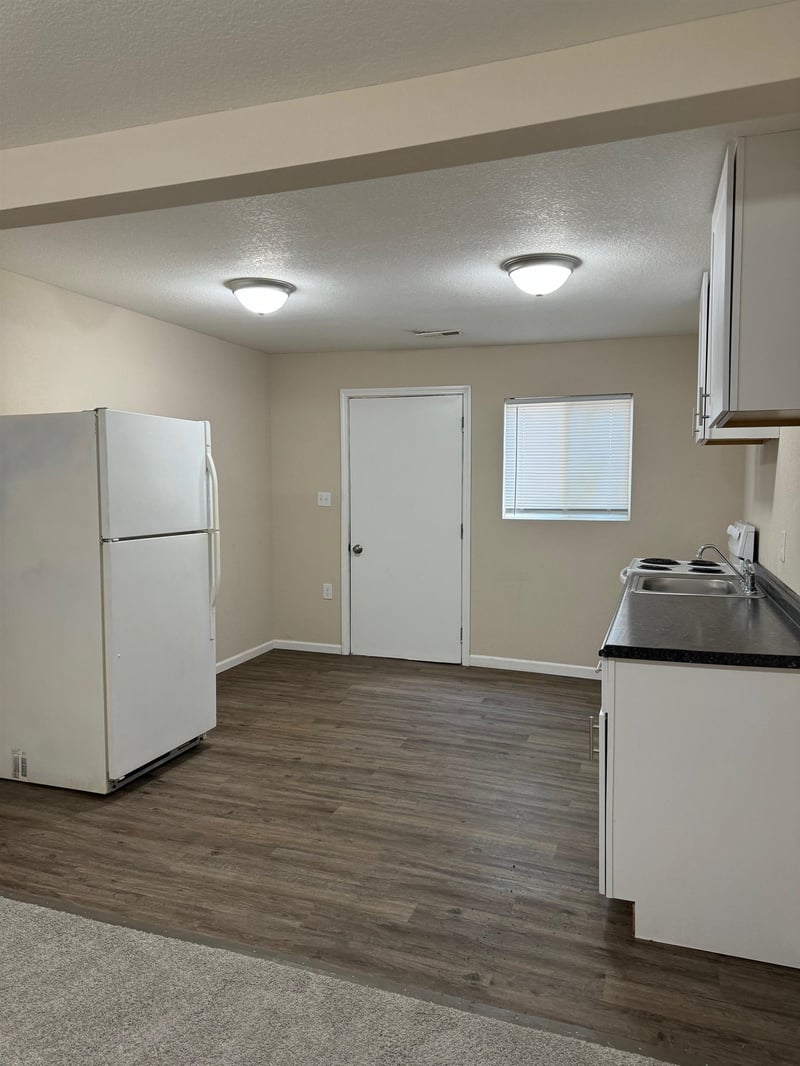 2673 Holyoke St, Wichita, KS 67210