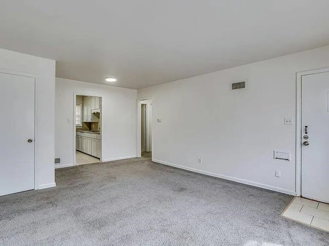 6142 Harry St, Wichita, KS 67218