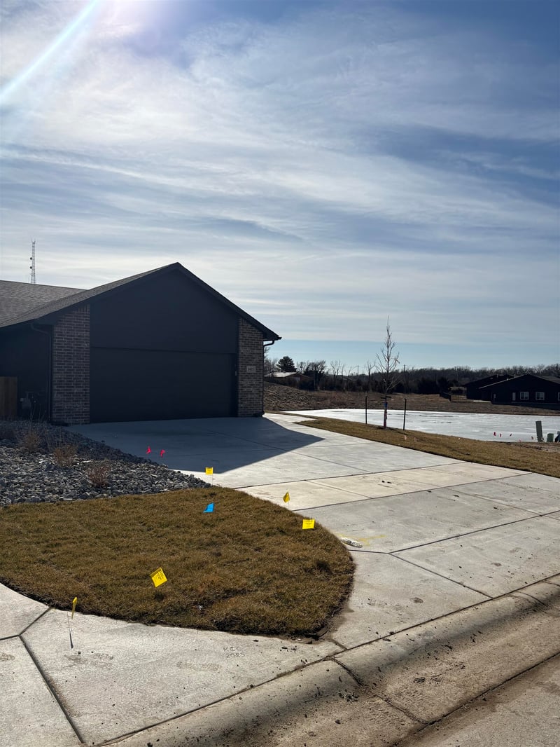 3425 Thunder , Wichita, KS 67220