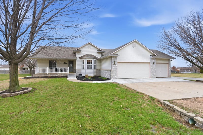145 N Wichita St, Benton, KS 67017