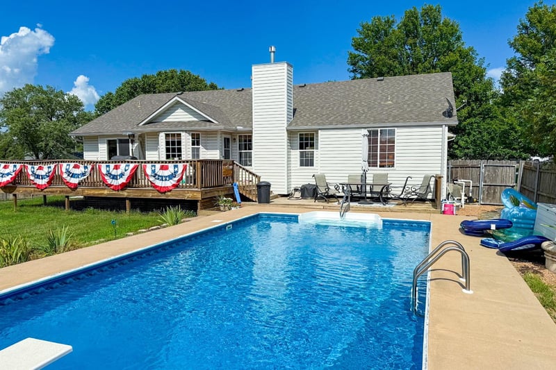 145 N Wichita St, Benton, KS 67017